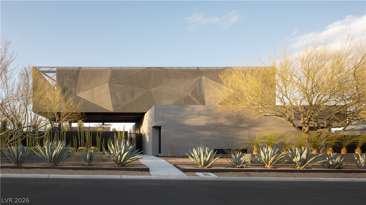 20 Soaring Bird Court Property Photo 1
