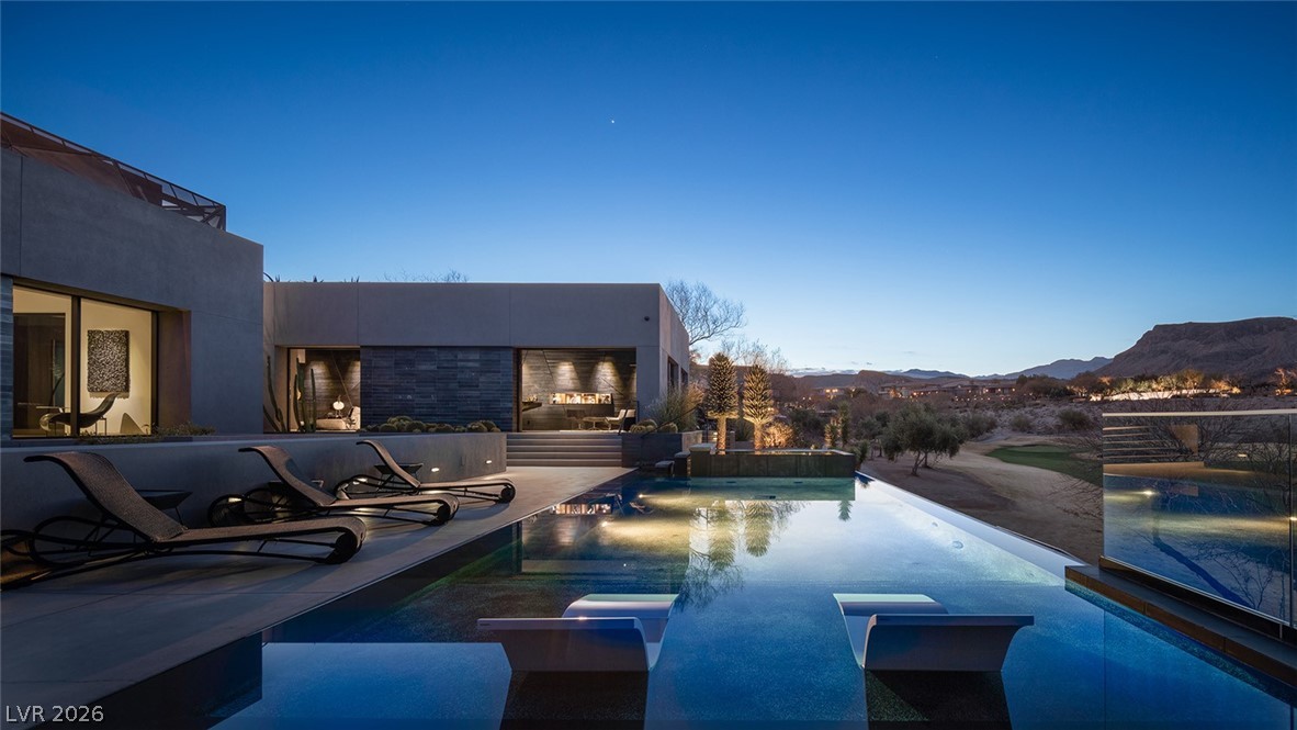 20 Soaring Bird Court Property Photo 4