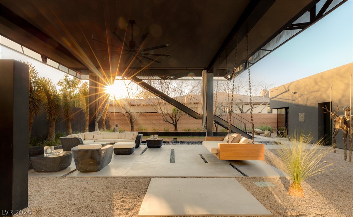 20 Soaring Bird Court Property Photo 9