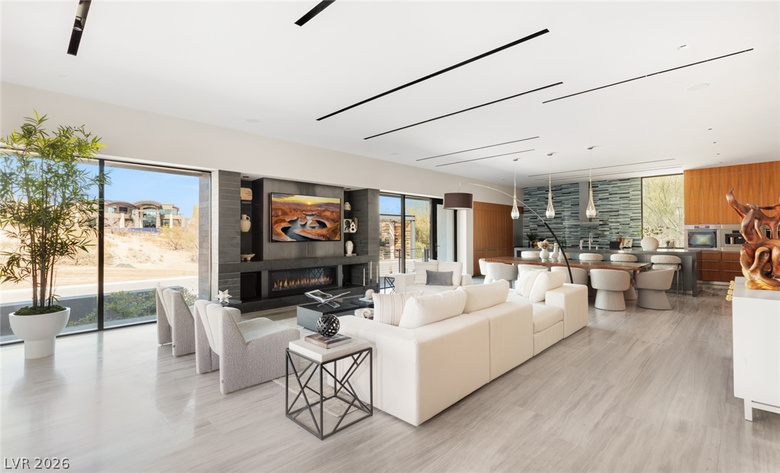 20 Soaring Bird Court Property Photo 18
