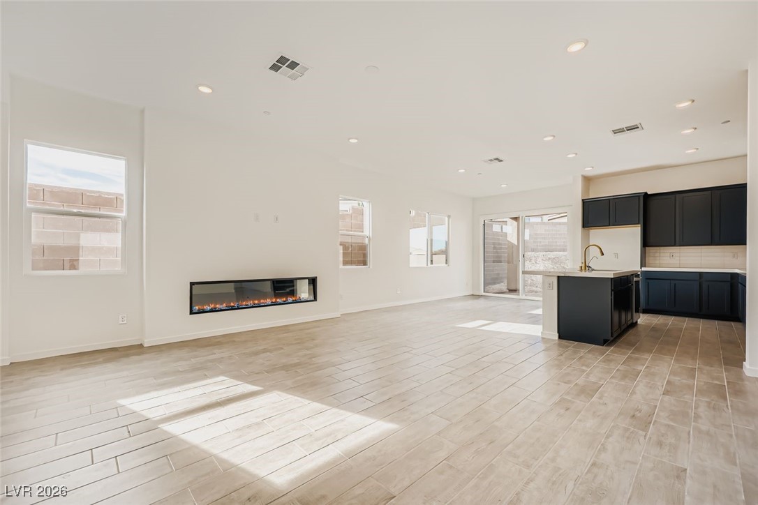 135 Tropea Shore Drive Property Photo 2