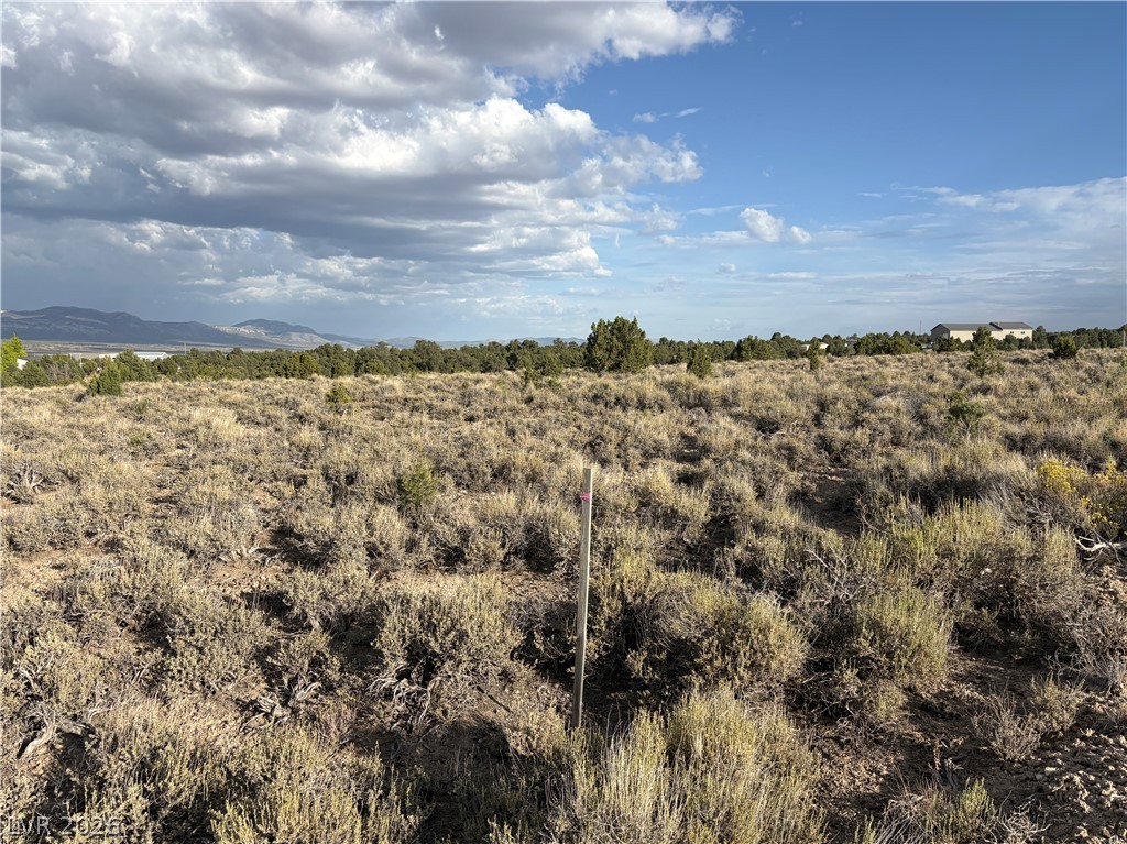 33rd Property Photo 3