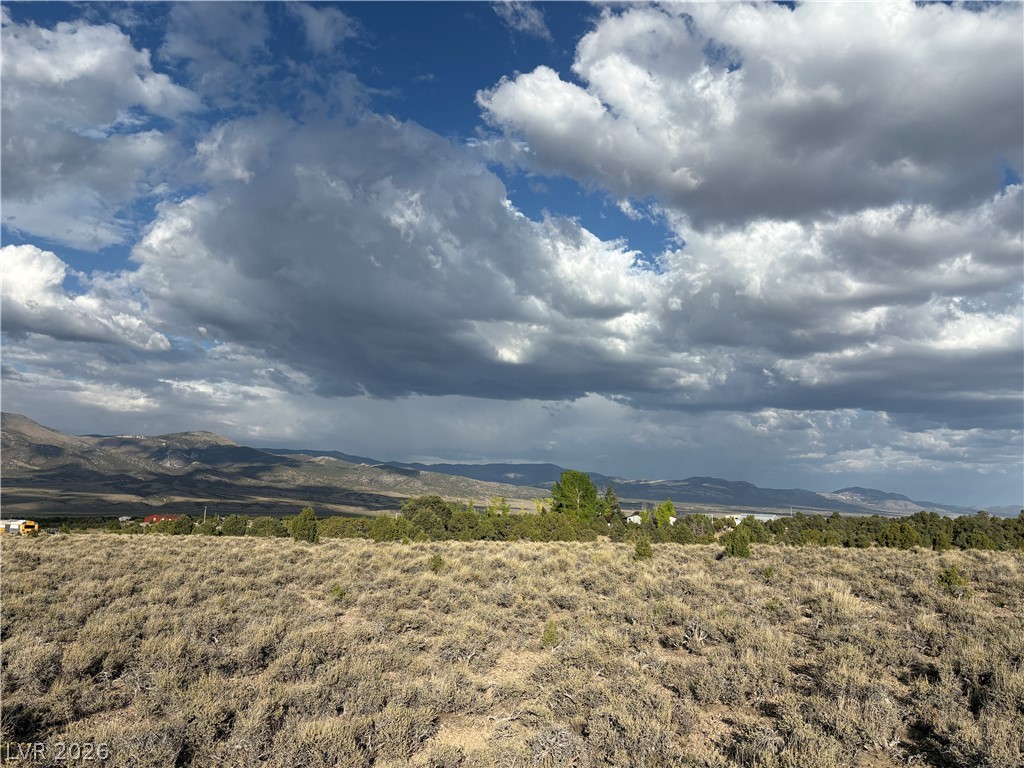 33rd Property Photo 8