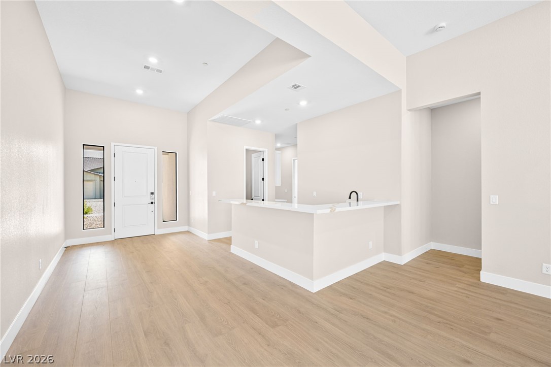 525 Stowell Avenue Property Photo 2