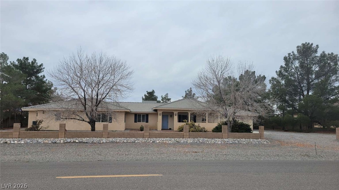 3050 South Rainbow Avenue Property Photo 2