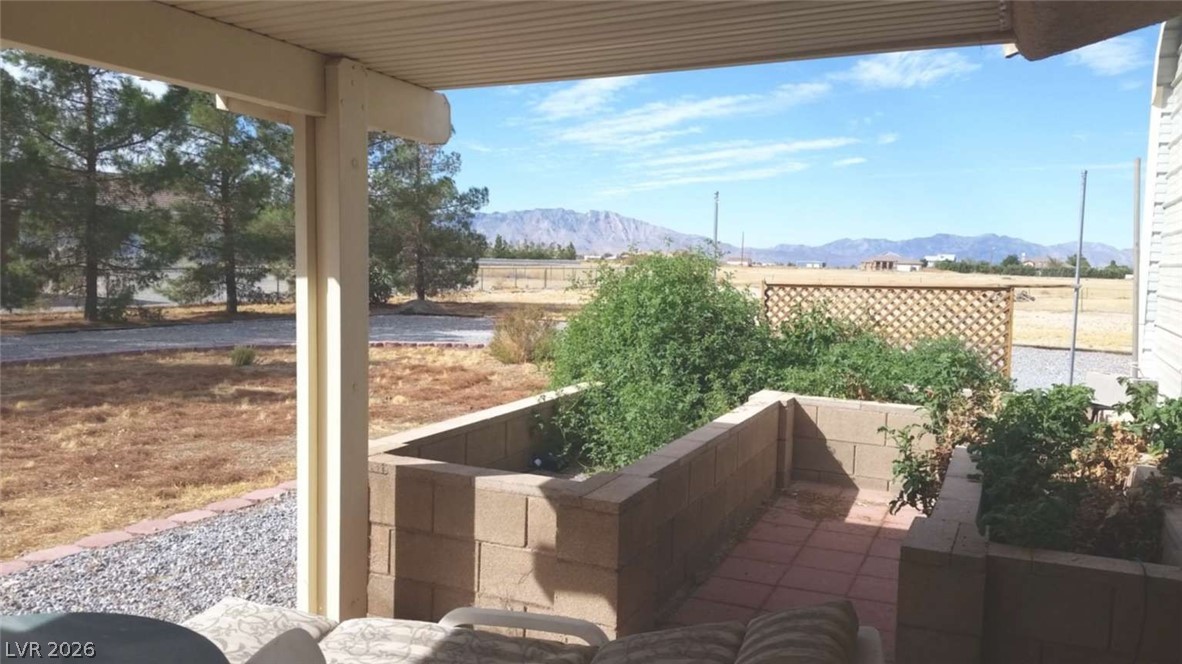3050 South Rainbow Avenue Property Photo 14