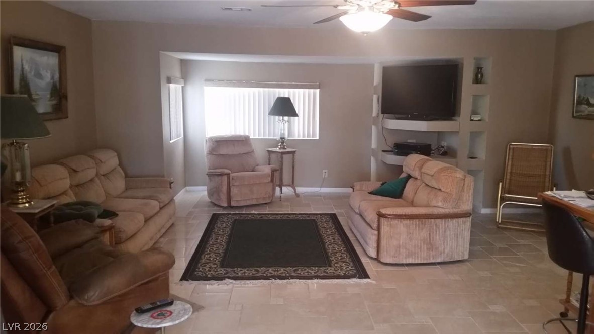3050 South Rainbow Avenue Property Photo 20