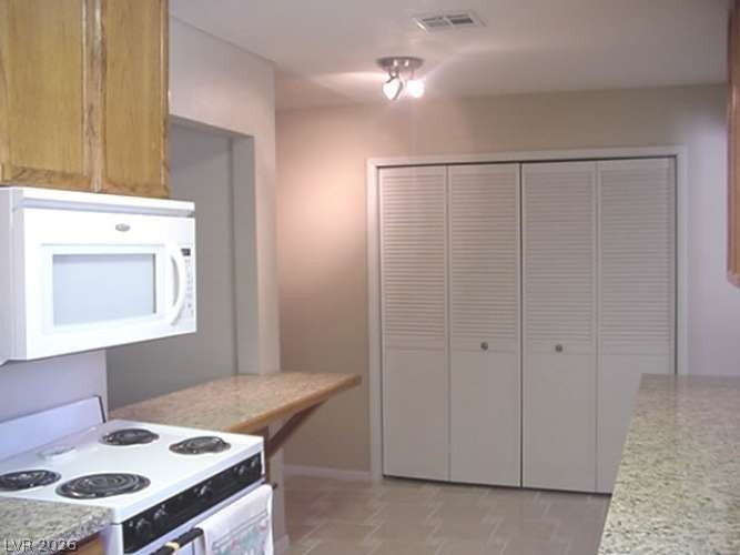3050 South Rainbow Avenue Property Photo 25