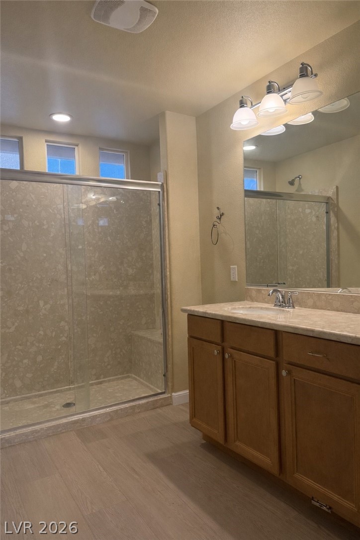 5224 Ledgewood Creek Avenue Property Photo 10