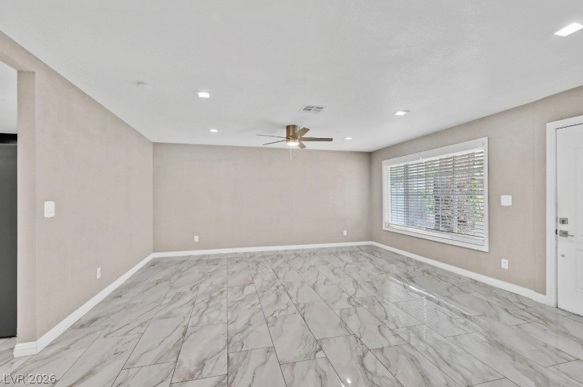 905 Vaughn Street Property Photo 4
