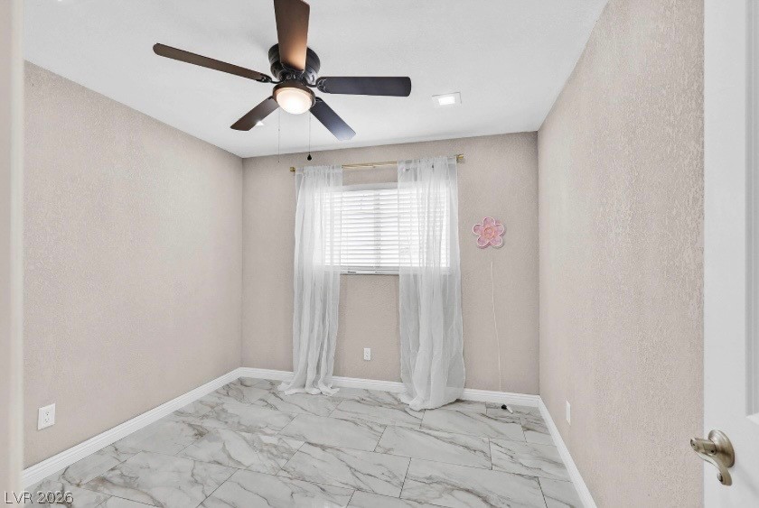 905 Vaughn Street Property Photo 17