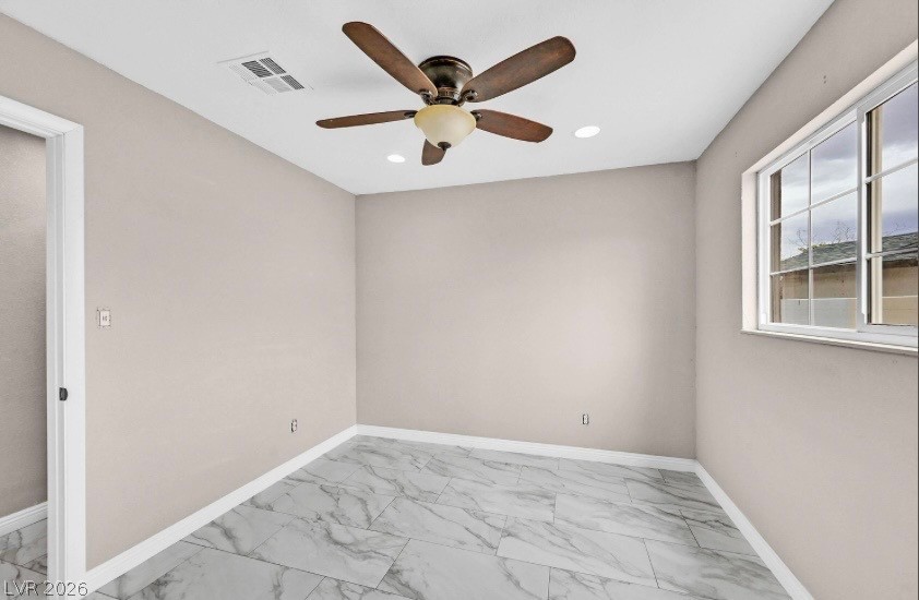 905 Vaughn Street Property Photo 20