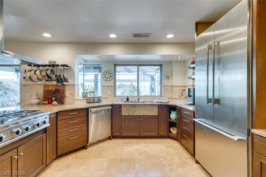 341 Simon Bolivar Drive Property Photo 15
