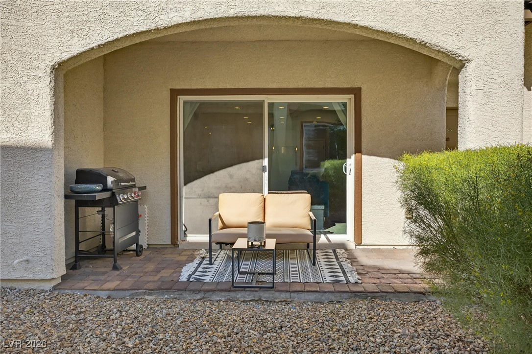 988 Via Panfilo Avenue Property Photo 6