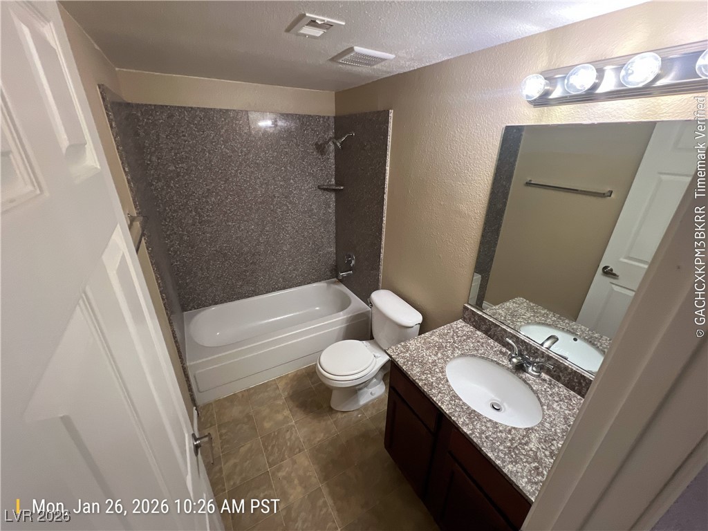 5242 River Glen Drive 441 Property Photo 7