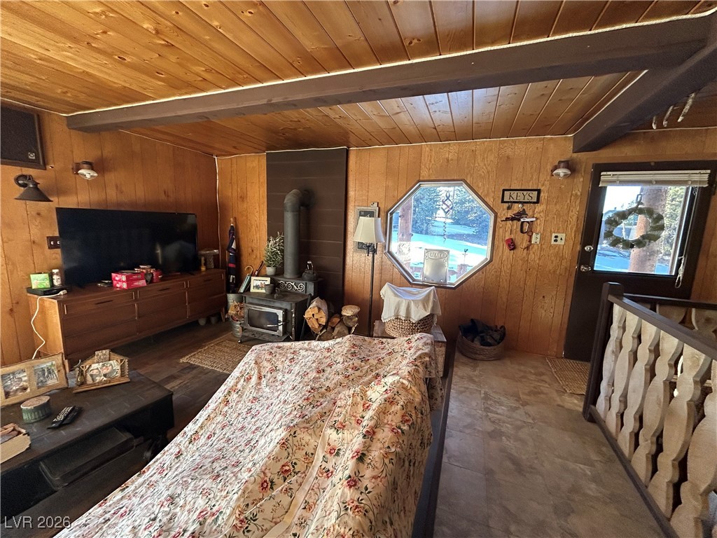 1330 West Strawberry Point Road Property Photo 7