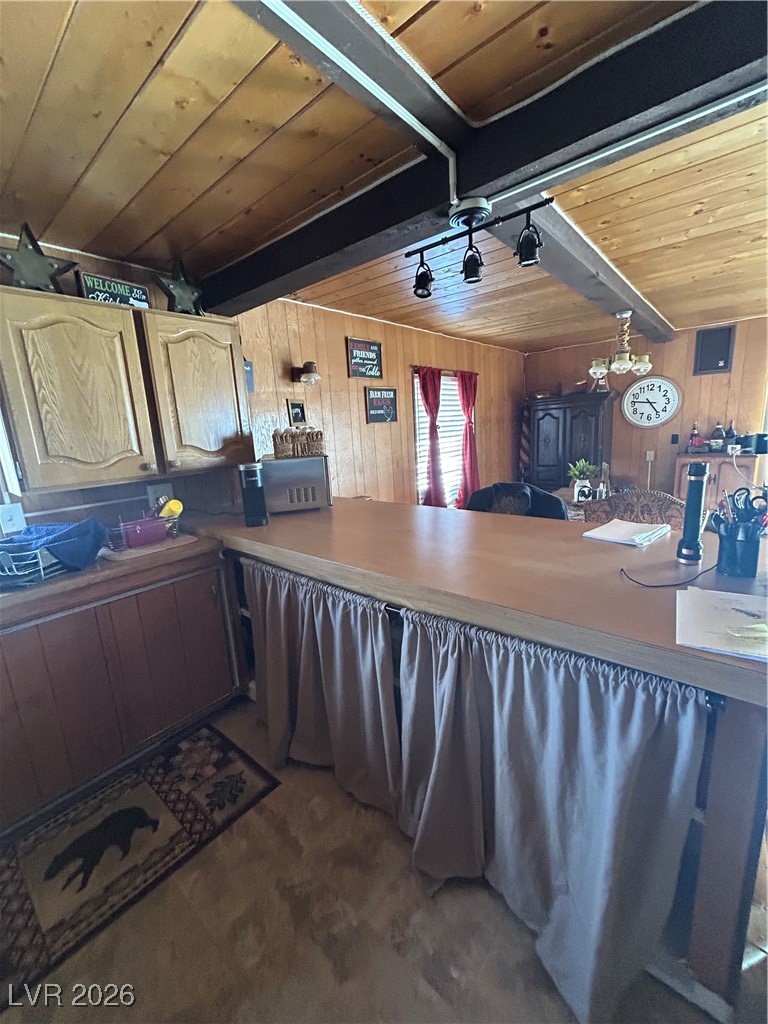 1330 West Strawberry Point Road Property Photo 10