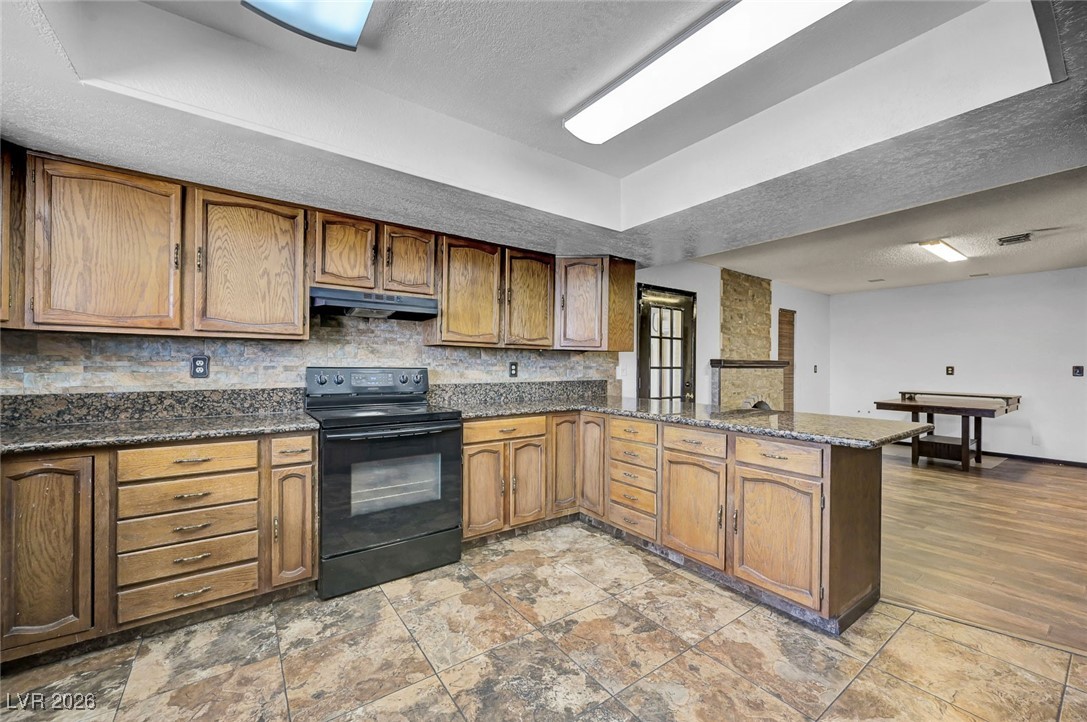 6975 Obannon Drive Property Photo 18