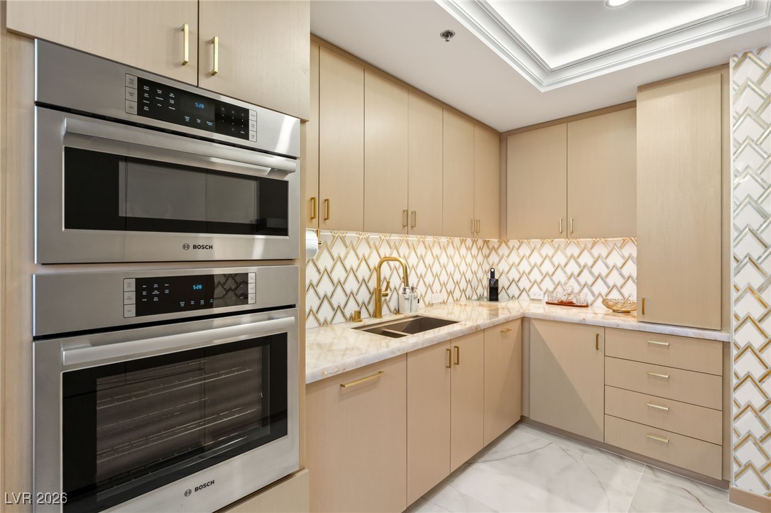 2700 Las Vegas Boulevard 3705 Property Photo 9