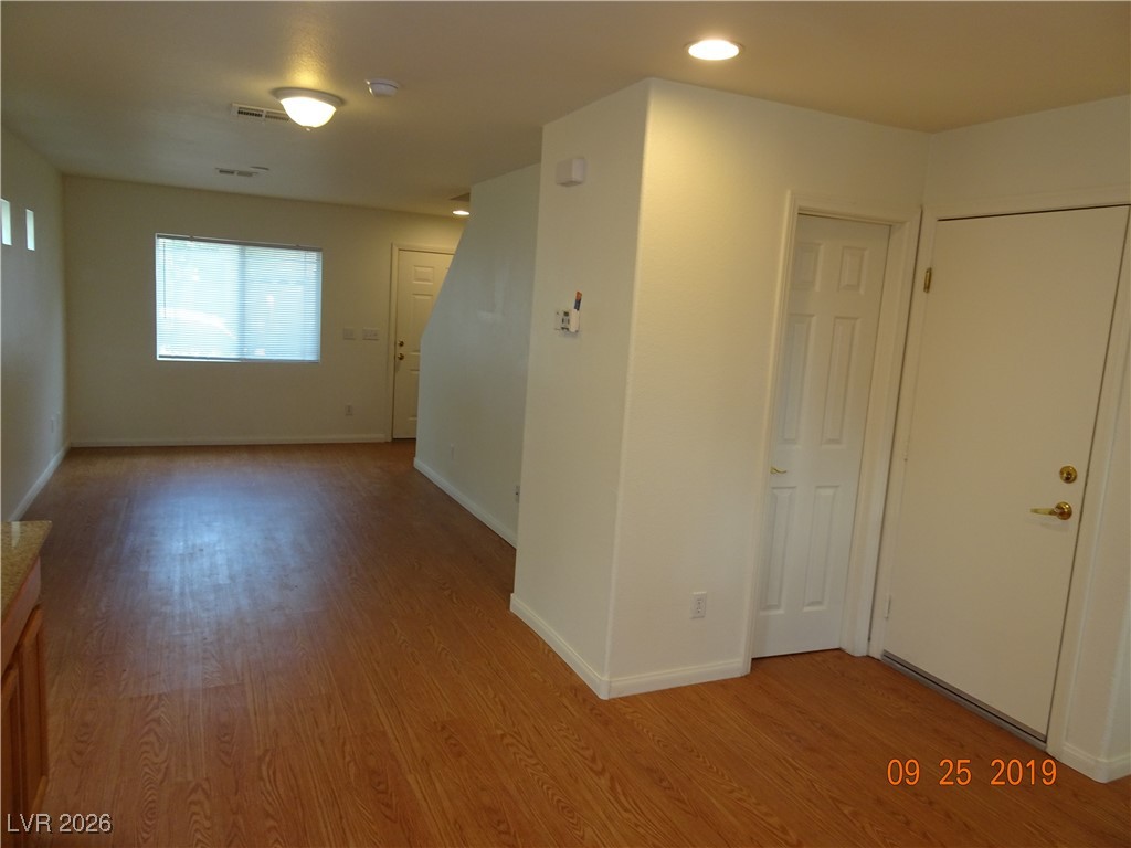 5247 Starter Avenue Property Photo 7