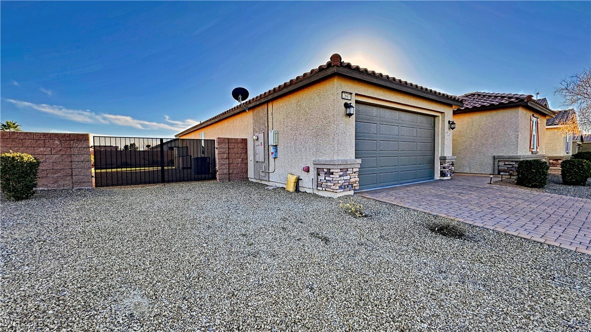 2697 Blossom Avenue Property Photo 3
