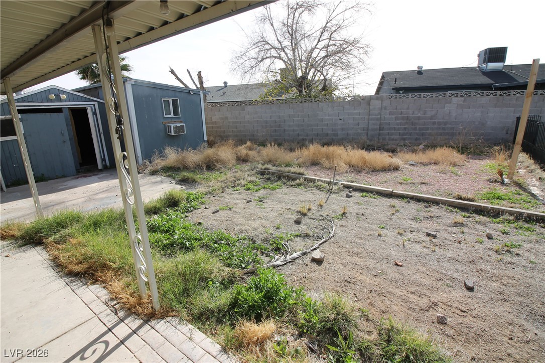 4135 Comb Circle Property Photo 7