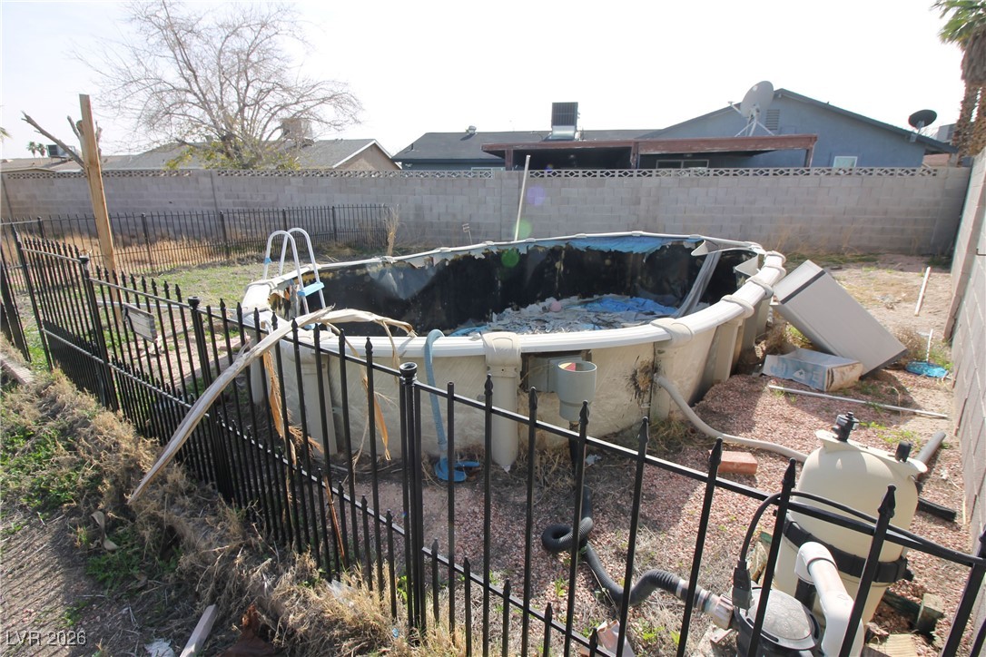 4135 Comb Circle Property Photo 8