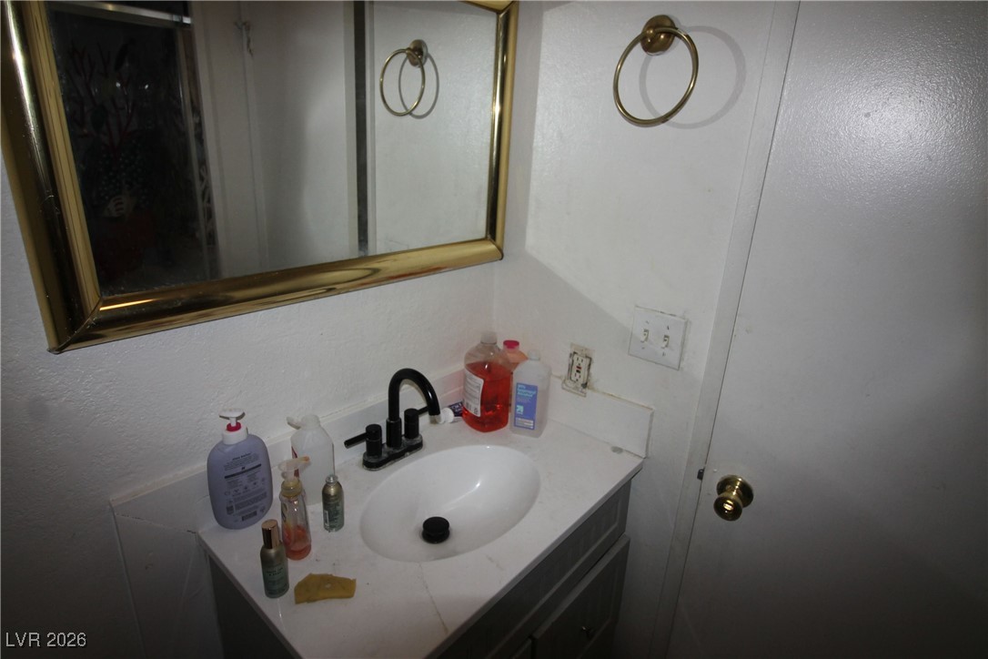 4135 Comb Circle Property Photo 19