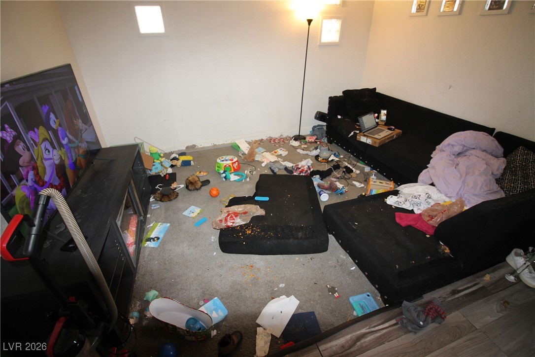 4135 Comb Circle Property Photo 45