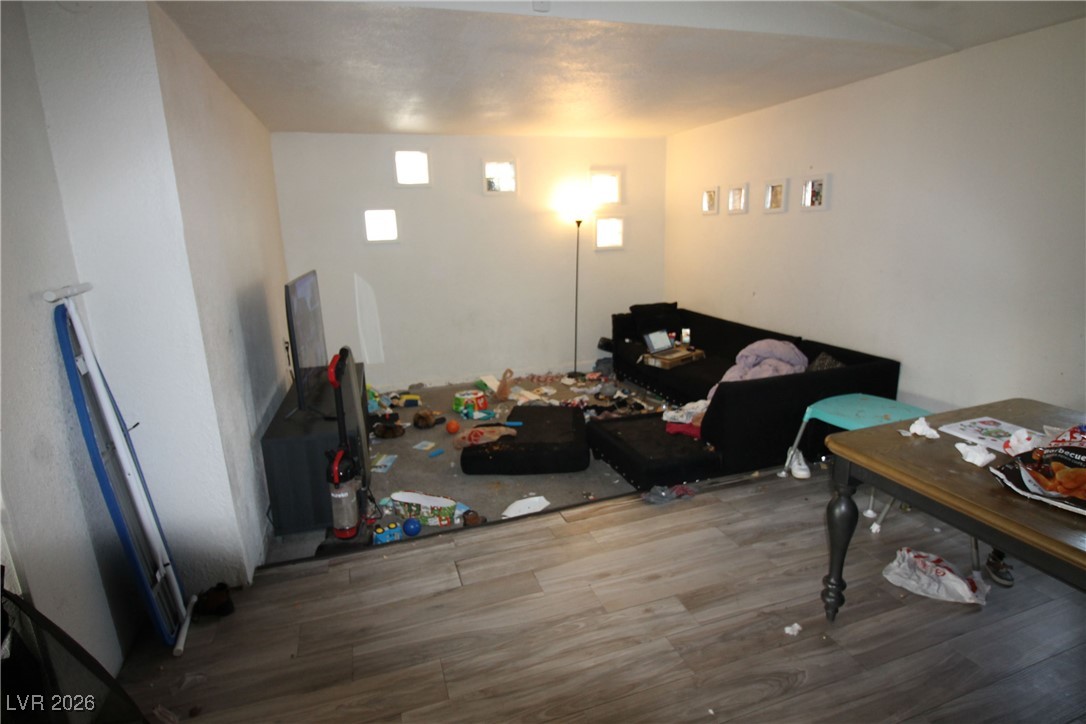 4135 Comb Circle Property Photo 48