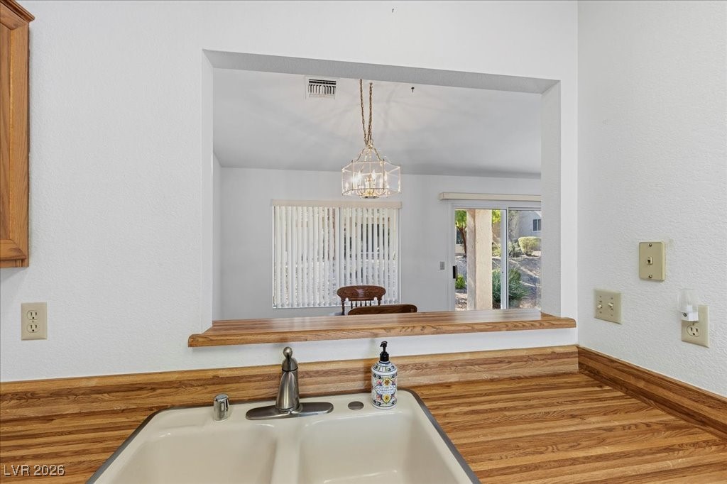 9521 Gold Bank Drive Property Photo 23