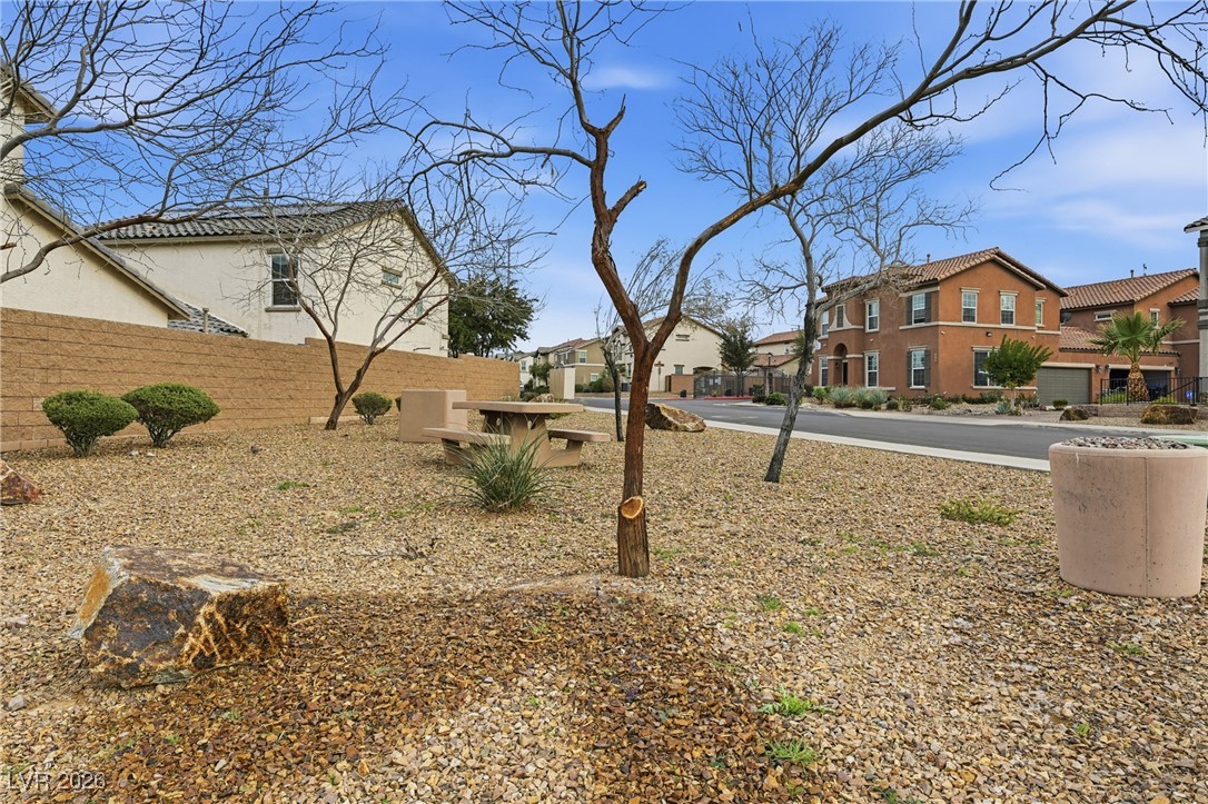 663 Swift Eagle Avenue Property Photo 34