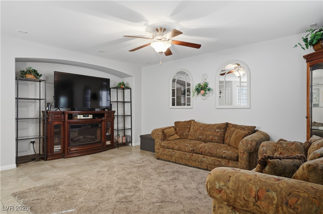 2787 Chetco River Court Property Photo 4