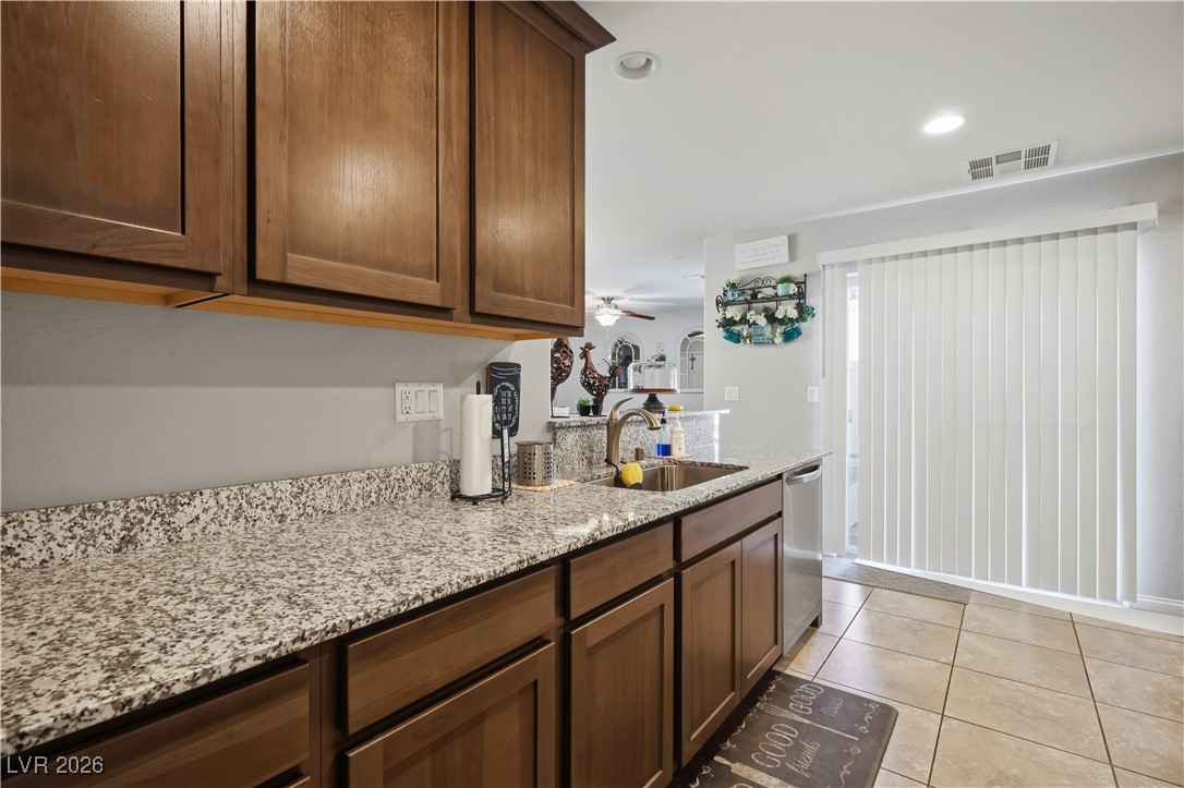 2787 Chetco River Court Property Photo 12