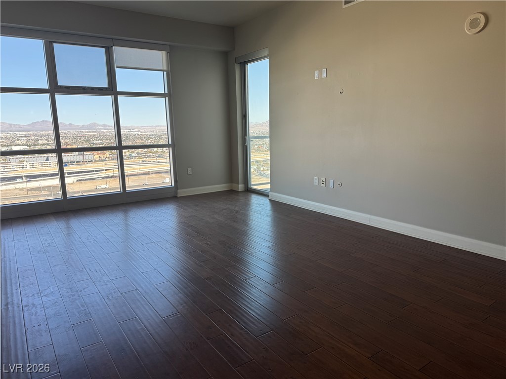 150 Las Vegas Boulevard 1716 Property Photo 10