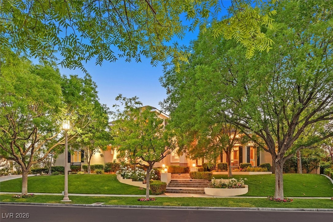 1809 White Hawk Court Property Photo 4