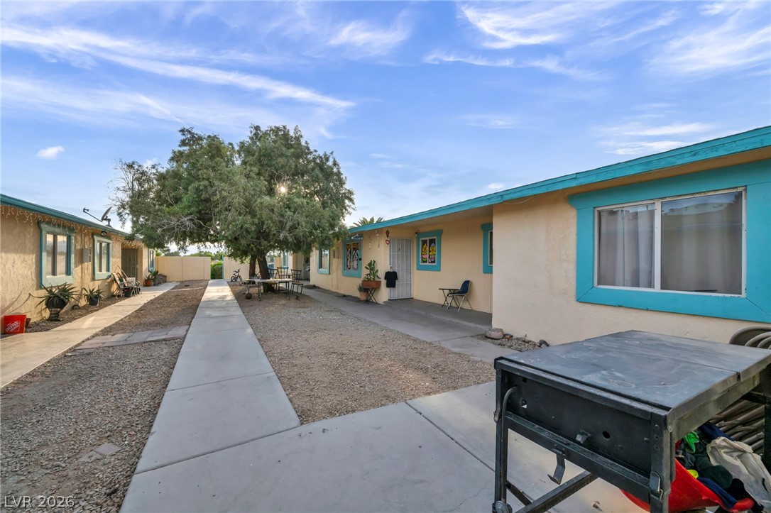 2220 North Lamb Boulevard Property Photo 11