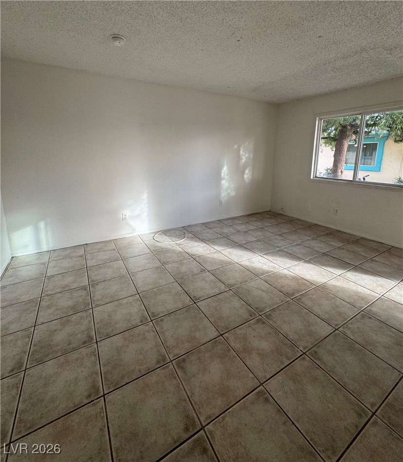 2220 North Lamb Boulevard Property Photo 12