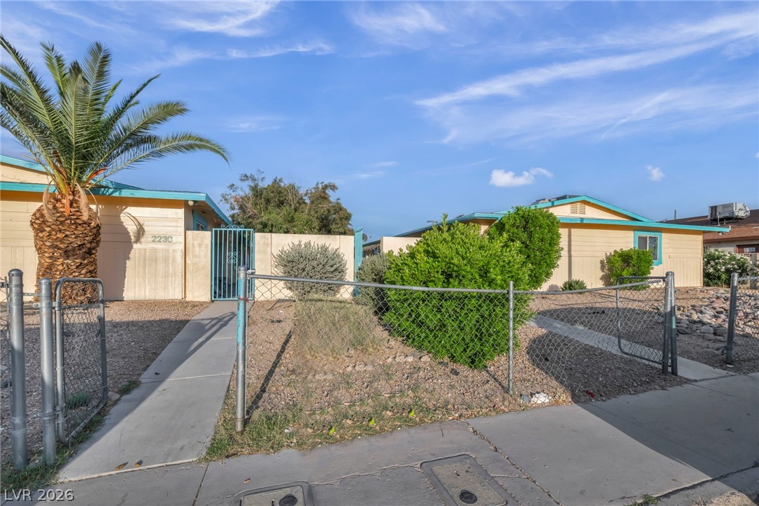 2230 North Lamb Boulevard Property Photo 9