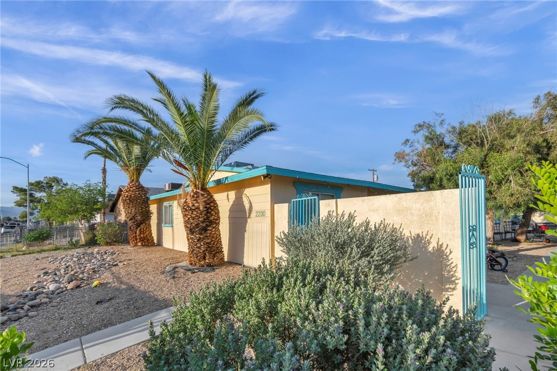 2230 North Lamb Boulevard Property Photo 10