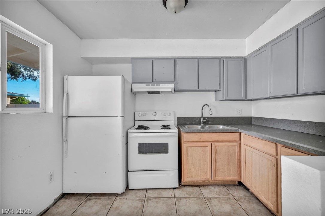2230 North Lamb Boulevard Property Photo 15