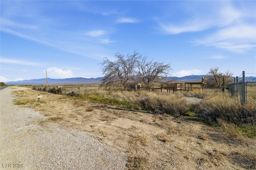 470 West Basin Avenue Property Photo 18
