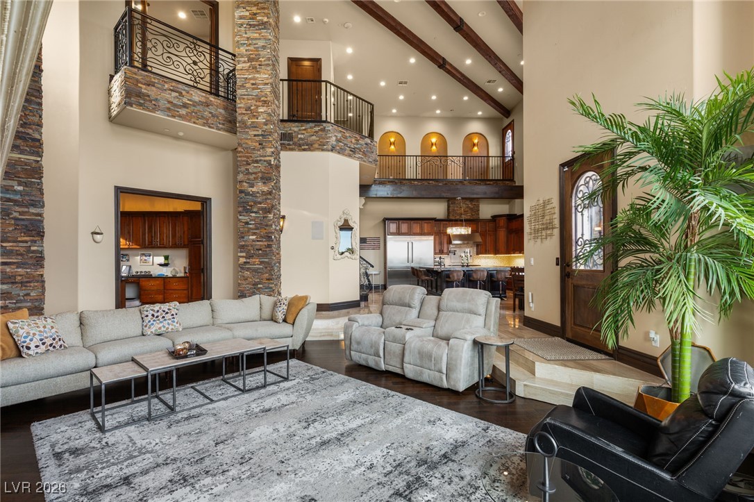 5764 Aspen Falls Circle Property Photo 6