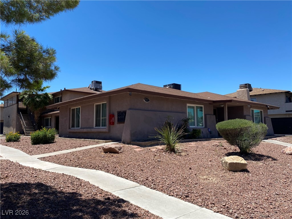 2657 Kline Circle Property Photo 4