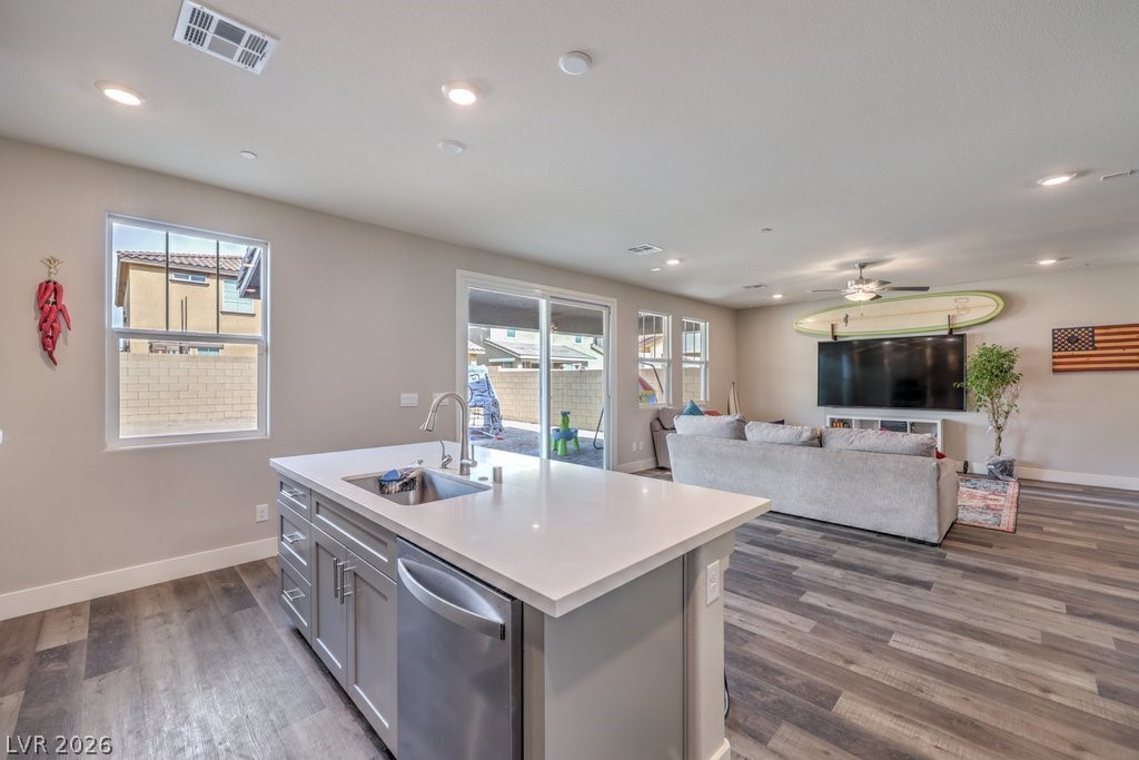 494 Peaceful Swan Avenue Property Photo 12