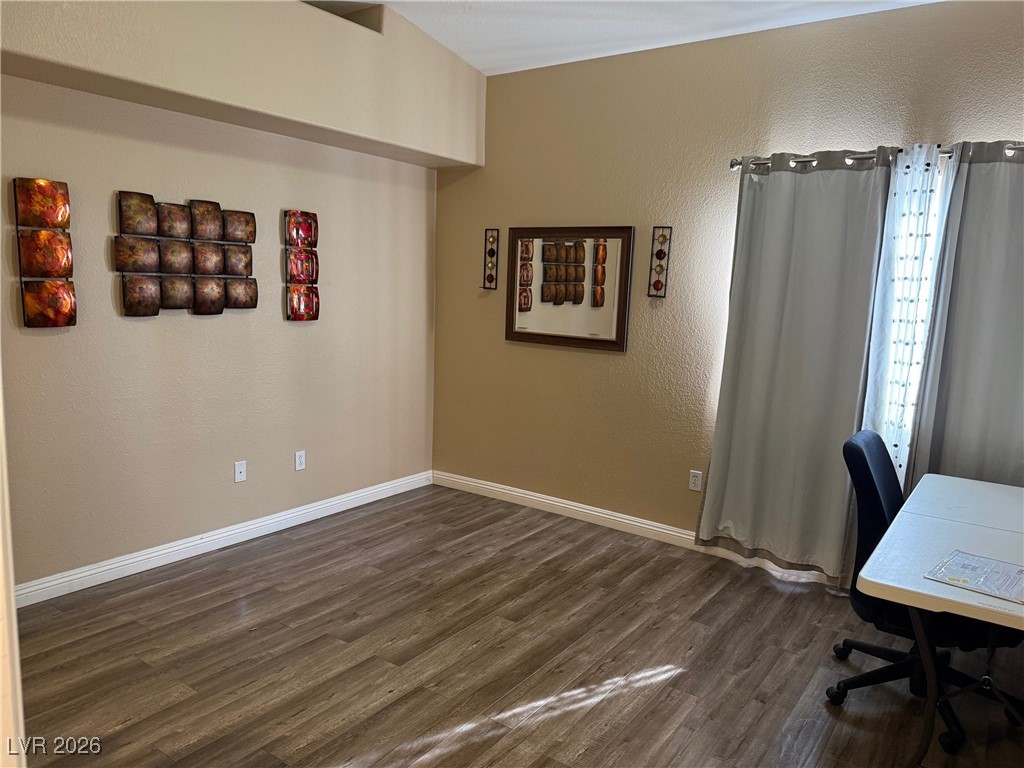 401 Amber Pine Street 202 Property Photo 11