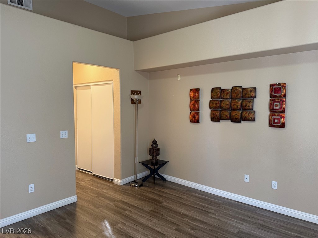 401 Amber Pine Street 202 Property Photo 14
