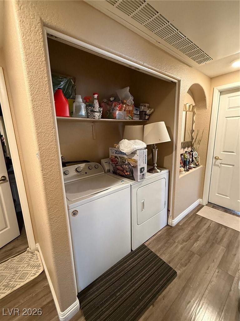 401 Amber Pine Street 202 Property Photo 15