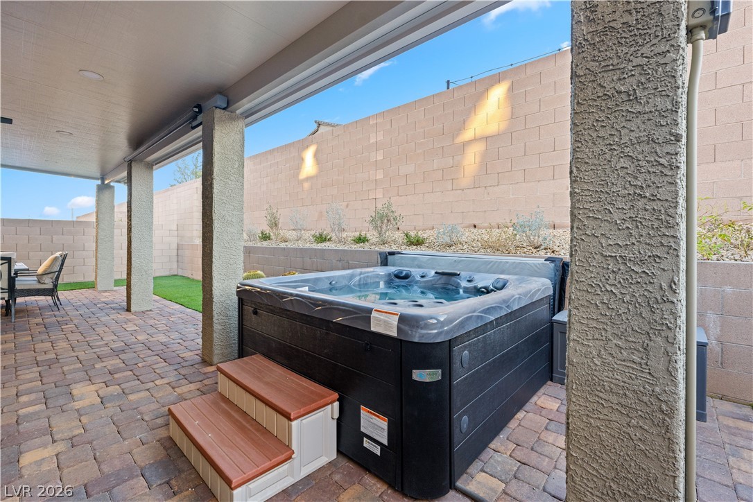 145 Rohan Crest Avenue Property Photo 32