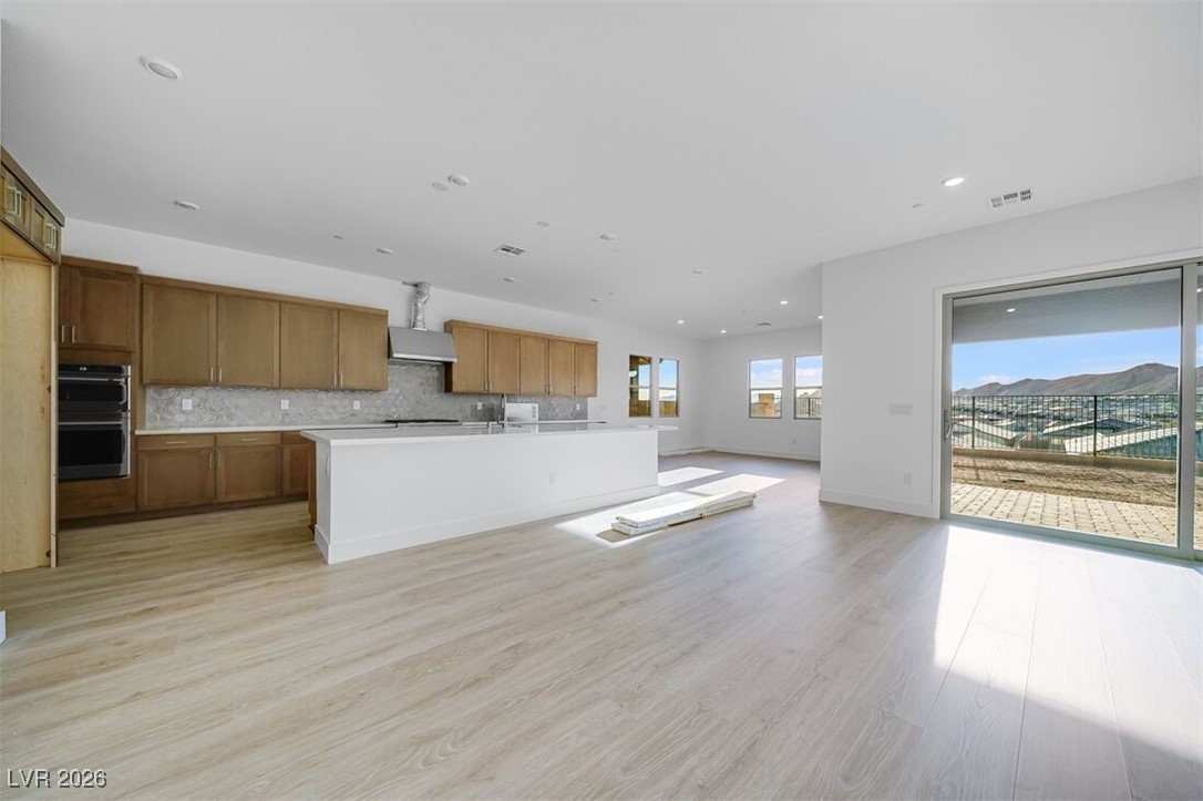 203 Paraggi Bay Drive Property Photo 15